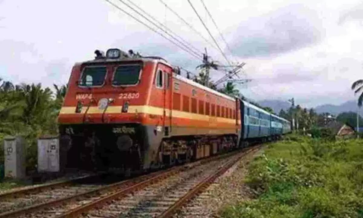Telangana: हैदराबाद-वाडी के बीच अनारक्षित विशेष ट्रेनें