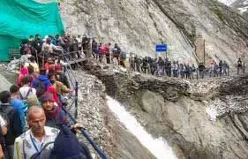 J&K News: अमरनाथ गुफा के लिए 4821 तीर्थयात्रियों का नया जत्था रवाना