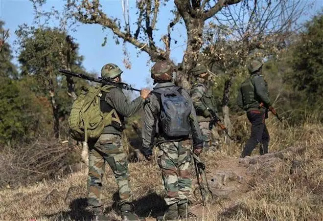 Jammu: नियंत्रण रेखा पर घुसपैठ की कोशिश नाकाम, दो आतंकवादी मारे गए
