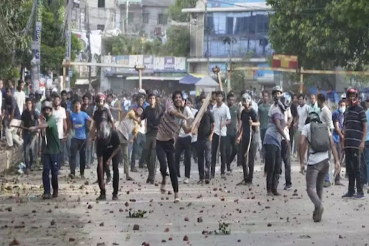 Meghalaya : अशांत बांग्लादेश से मेघालय के 67 छात्र स्वदेश लौटे