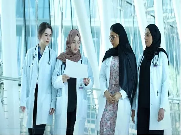 UAE : स्वास्थ्य विभाग ने 2024 के चिकित्सा शिक्षा कार्यक्रमों के लिए 500 से अधिक आवेदकों का स्वागत किया