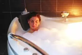 Bath at Night: जानिए रात में नहाने के नुकसान