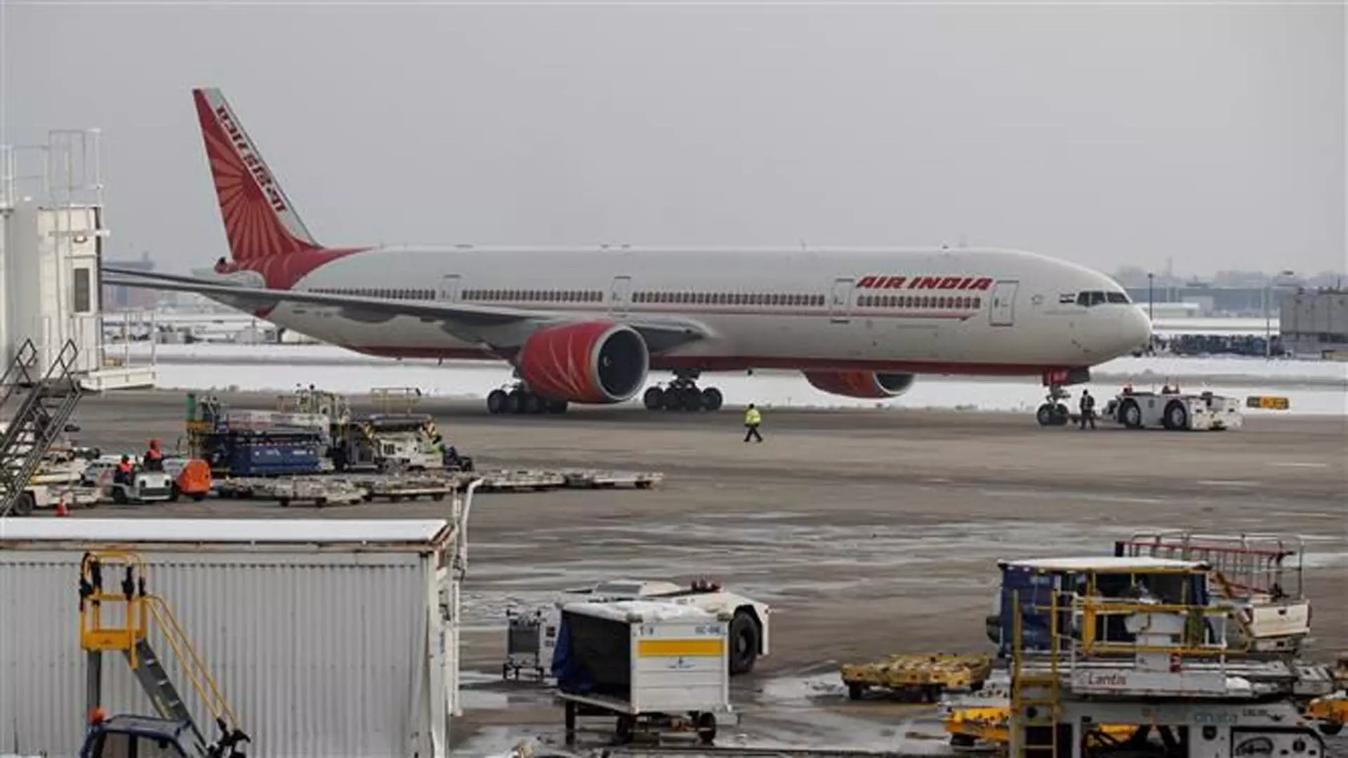 US जा रहे एयर इंडिया के विमान की रूस के साइबेरिया में आपात लैंडिंग