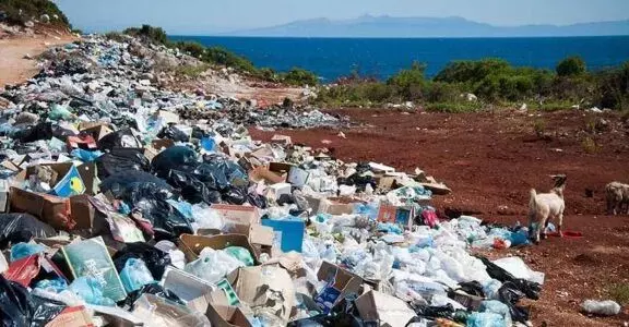 KERALA : अमायिझांजन त्रासदी प्लास्टिक प्रतिबंध कड़ा किया जाएगा