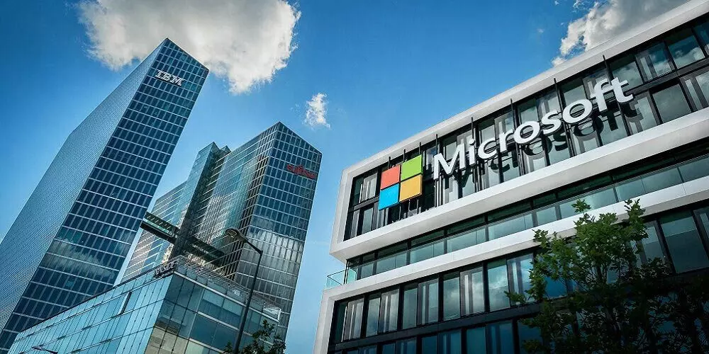 Microsoft, industries समस्या के बाद वैश्विक उद्योग की सेवाएं प्रभावित