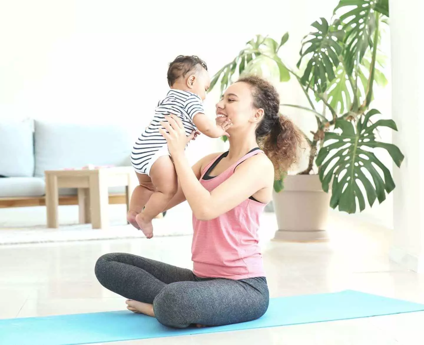 बच्चे के जन्म के बाद Exercise पर वापस लौटने का तरीका