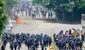 Bangladesh में सरकारी नौकरियों को लेकर घातक विरोध प्रदर्शन