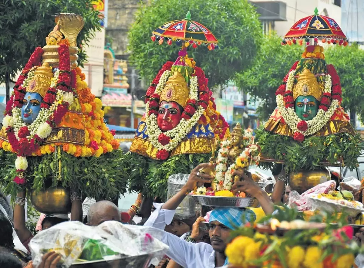 Andhra : आंध्र में शाकंबरी उत्सव की पारंपरिक शुरुआत हुई