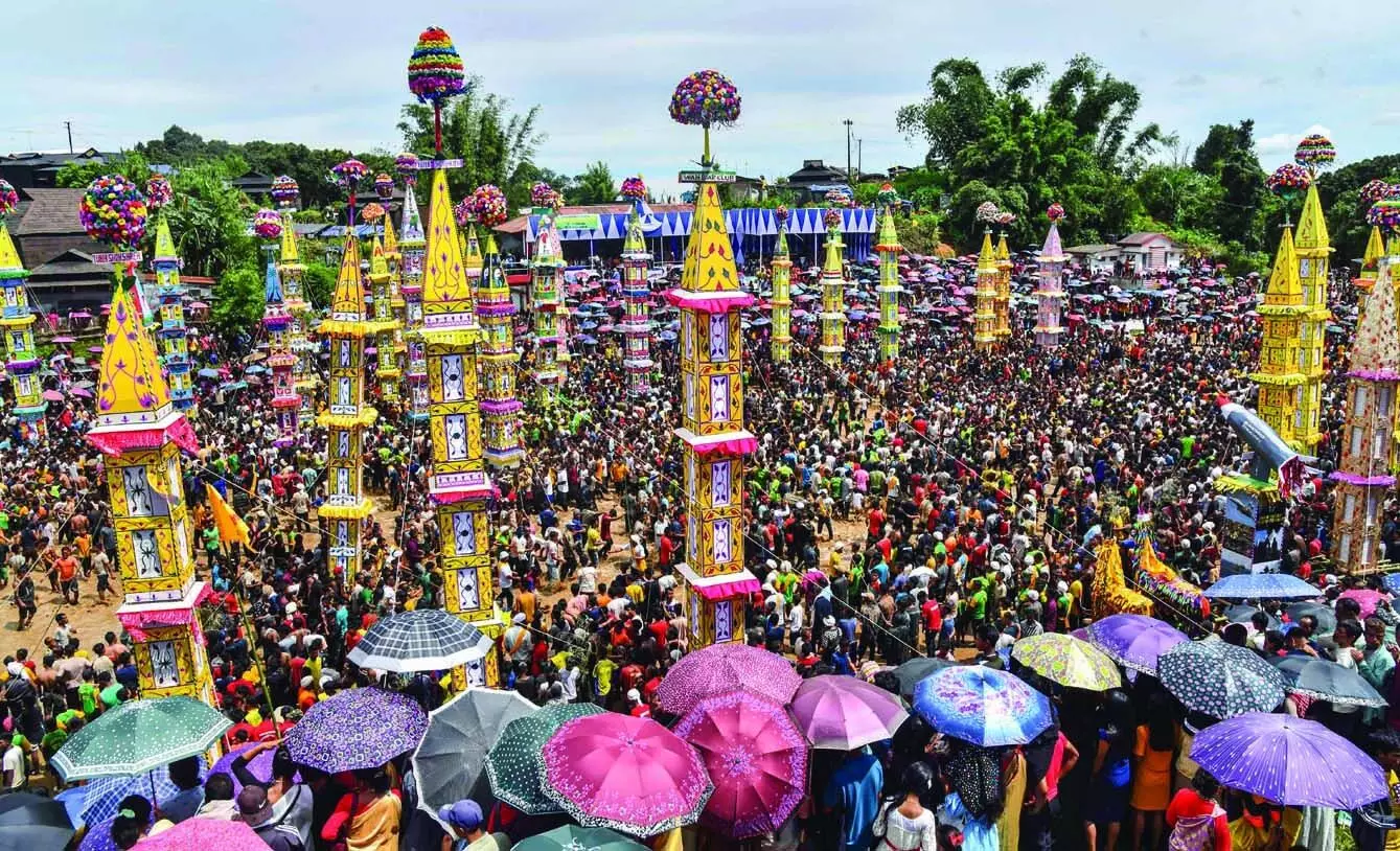 Meghalaya : बेहदीनखलम का समापन ईजेएच गांव में भव्य समारोह के साथ हुआ