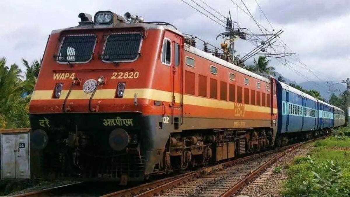 Jharkhand : रांची से भागलपुर के बीच चलने वाली इस ट्रेन को रेलवे नए रूट से चलाने की तैयारी में, जानिए शेड्यूल