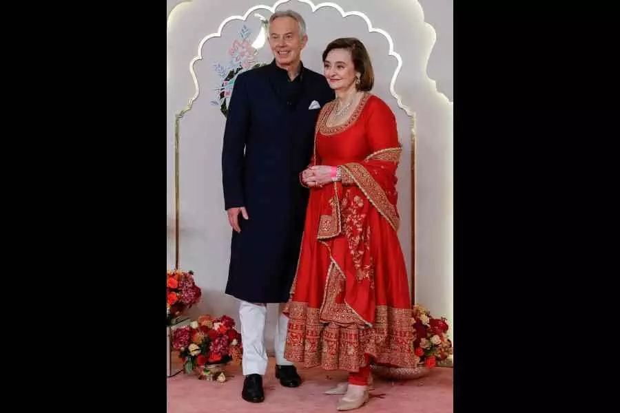 Ambani विवाह समारोह पर विशेष नजर