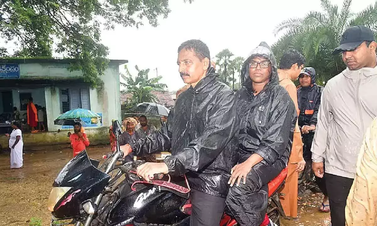 बाढ़ Affected लोगों से राहत केंद्रों में जाने का आग्रह