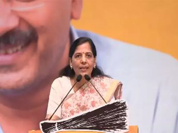 Haryana विधानसभा चुनाव में भाजपा को एक भी सीट न जीतने दें: सुनीता केजरीवाल