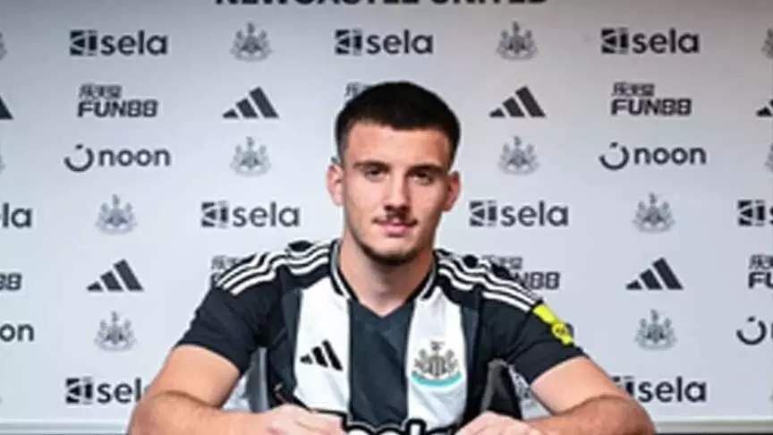 Newcastle ने सर्बियाई किशोर डिफेंडर मिओड्रैग पिवास के साथ करार किया
