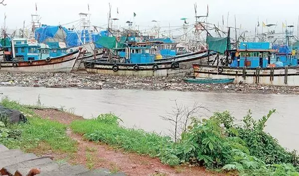 Rachol पयात ने नाव डॉकिंग स्थल पर कचरा संकट से निपटने के लिए मदद मांगी