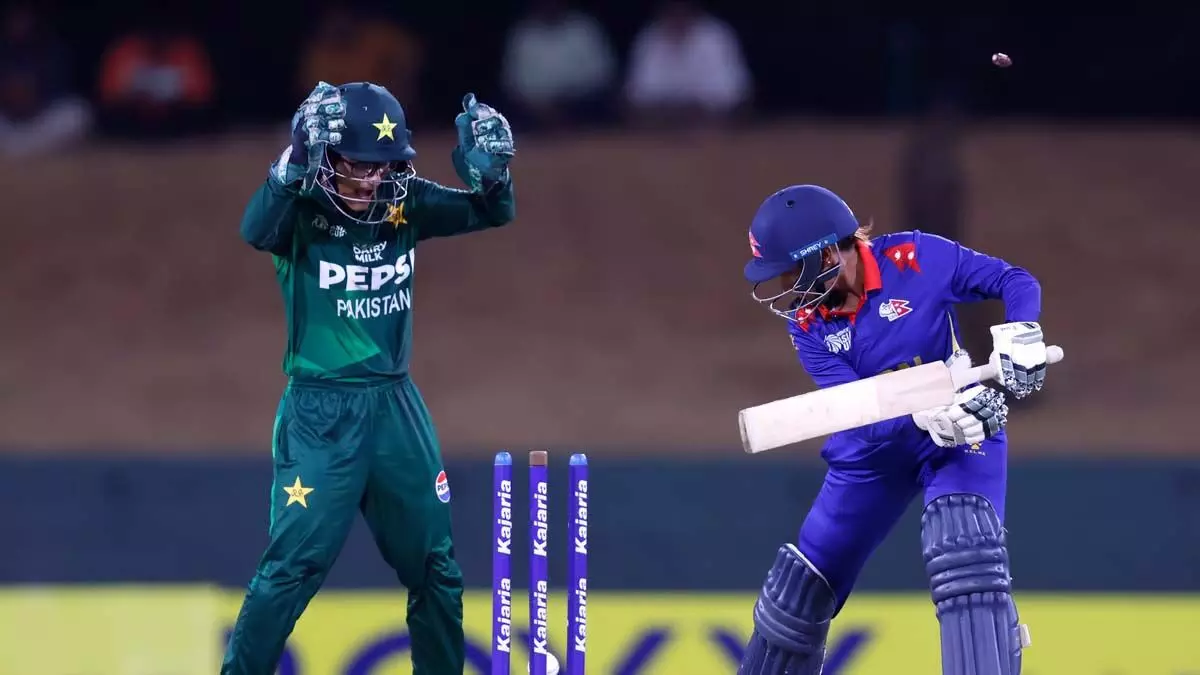Nepal को हराकर पाकिस्तान ने सेमीफाइनल की उम्मीदें जिंदा रखीं