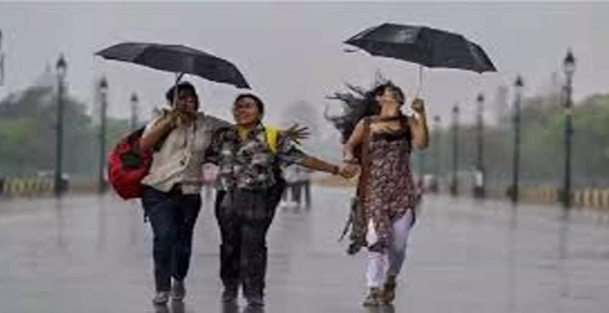 DELHI में 2 दिन मूसलाधार बारिश को रहें तैयार