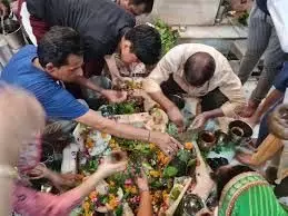 Faridabad: सावन के पहले सोमवार को सजे मंदिर