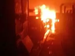 Uttar Pradesh:  गाजियाबाद के मोदी स्टील कंपाउंड में लगी भीषण आग