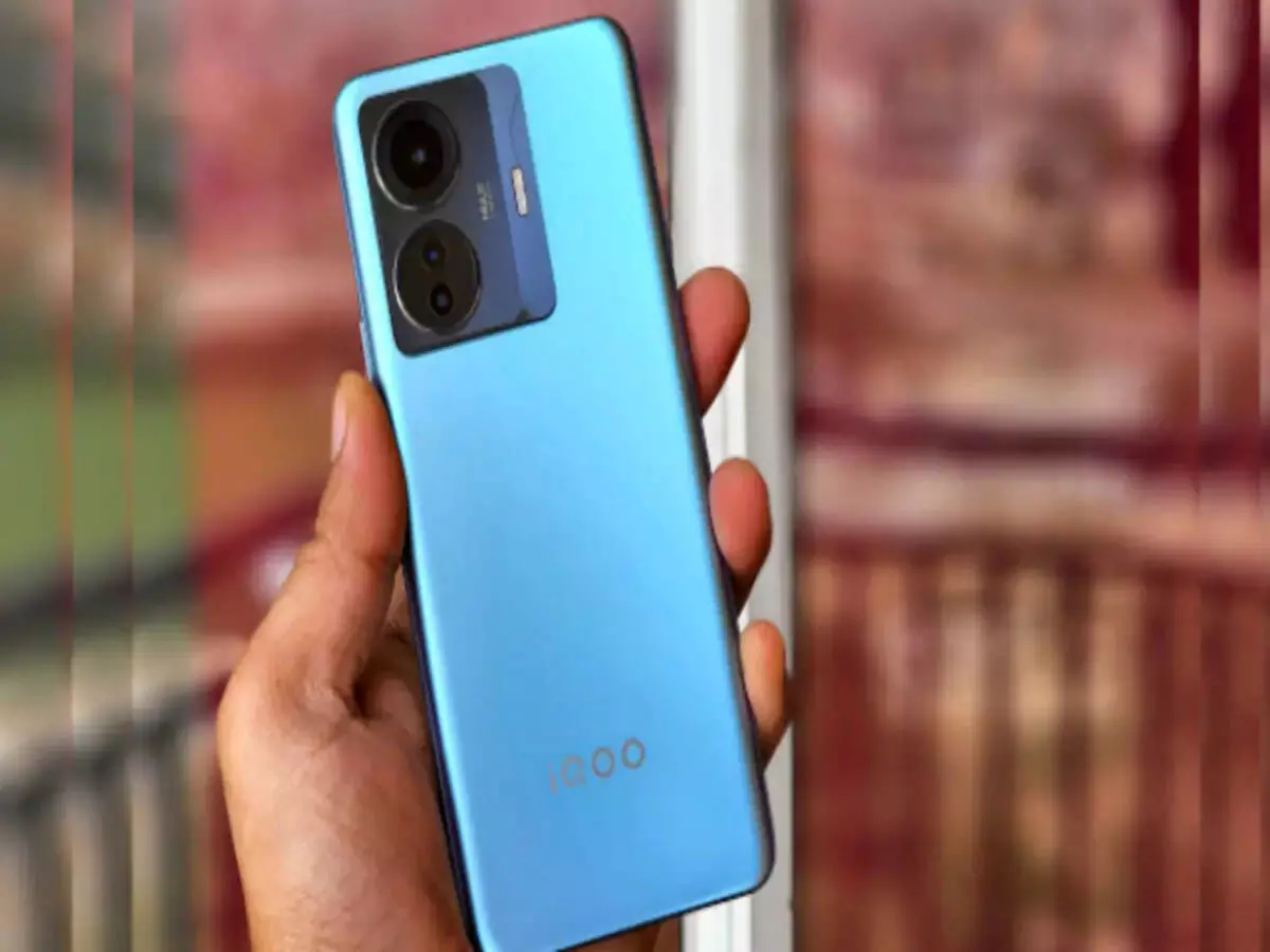 iQOO में एक नया स्मार्टफोन आ रहा