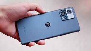 32MP सेल्फी कैमरा वाले Motorola के इस वॉटरप्रूफ स्मार्टफोन पर मिल रहा डिस्काउंट