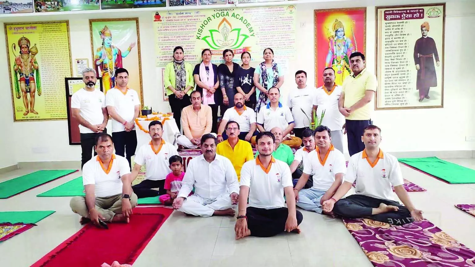 Baddi में किशोर योग अकादमी ने धूमधाम से मनाया पर्व