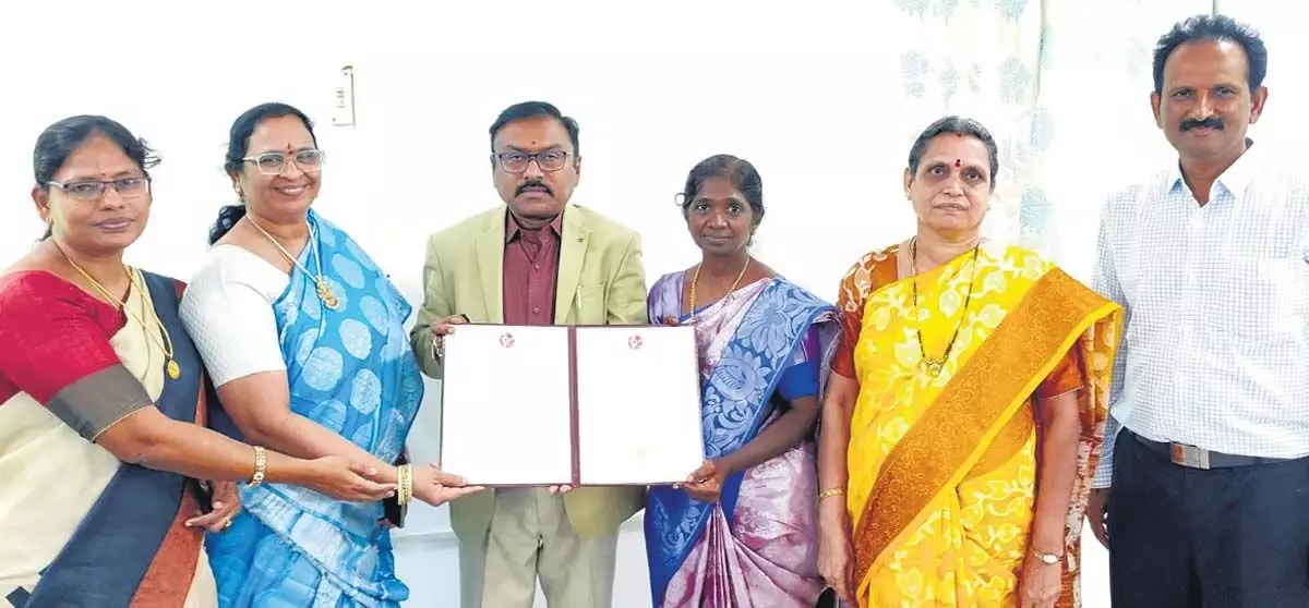 Andhra : ओंगोल में डीएस गवर्नमेंट डिग्री कॉलेज फॉर विमेन को स्वायत्त दर्जा मिला