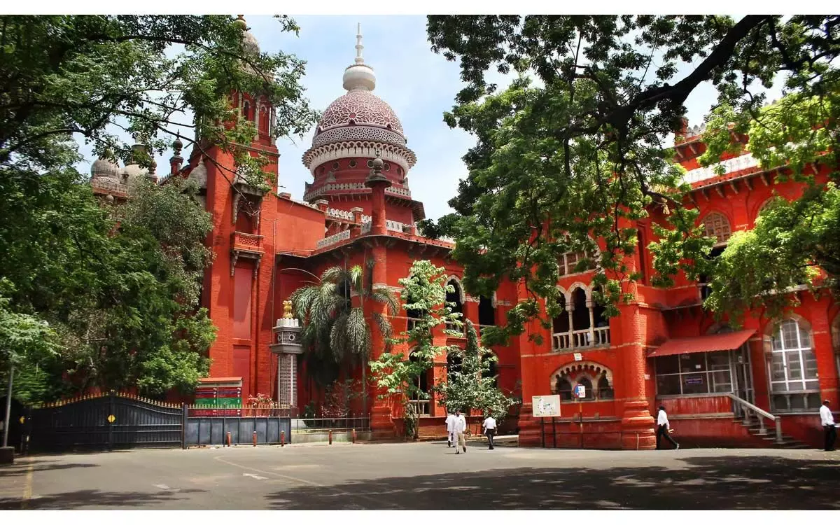 Tamil Nadu : उच्च न्यायालय ने सार्वजनिक पुस्तकालयों के लिए पुस्तकों की जांच के लिए जांच पैनल गठित करने का आदेश दिया