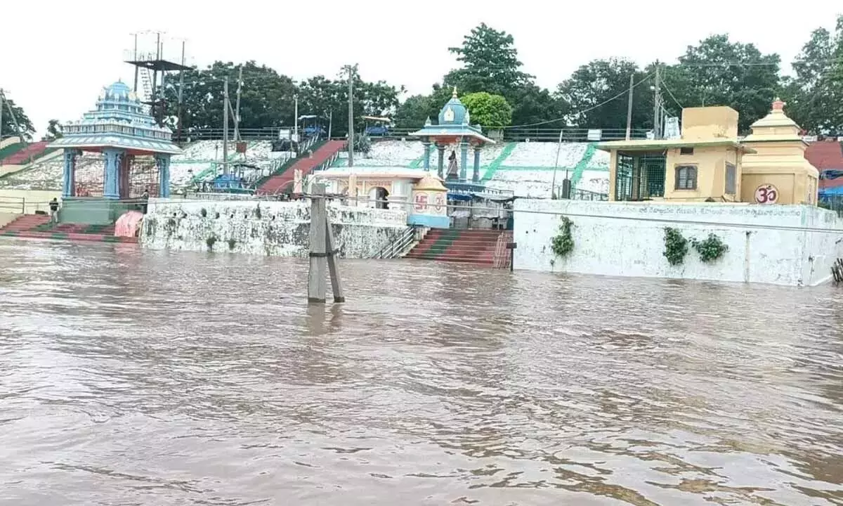 Bhadrachalam में गोदावरी बाढ़ का निशान 51.40 फीट