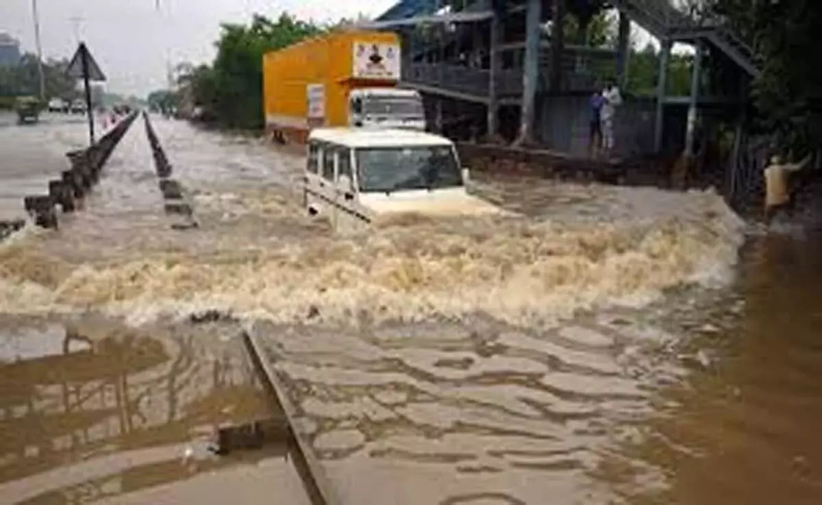 UP: 24 घंटे में वर्षाजनित हादसों में कुल 13 लोगों मौत