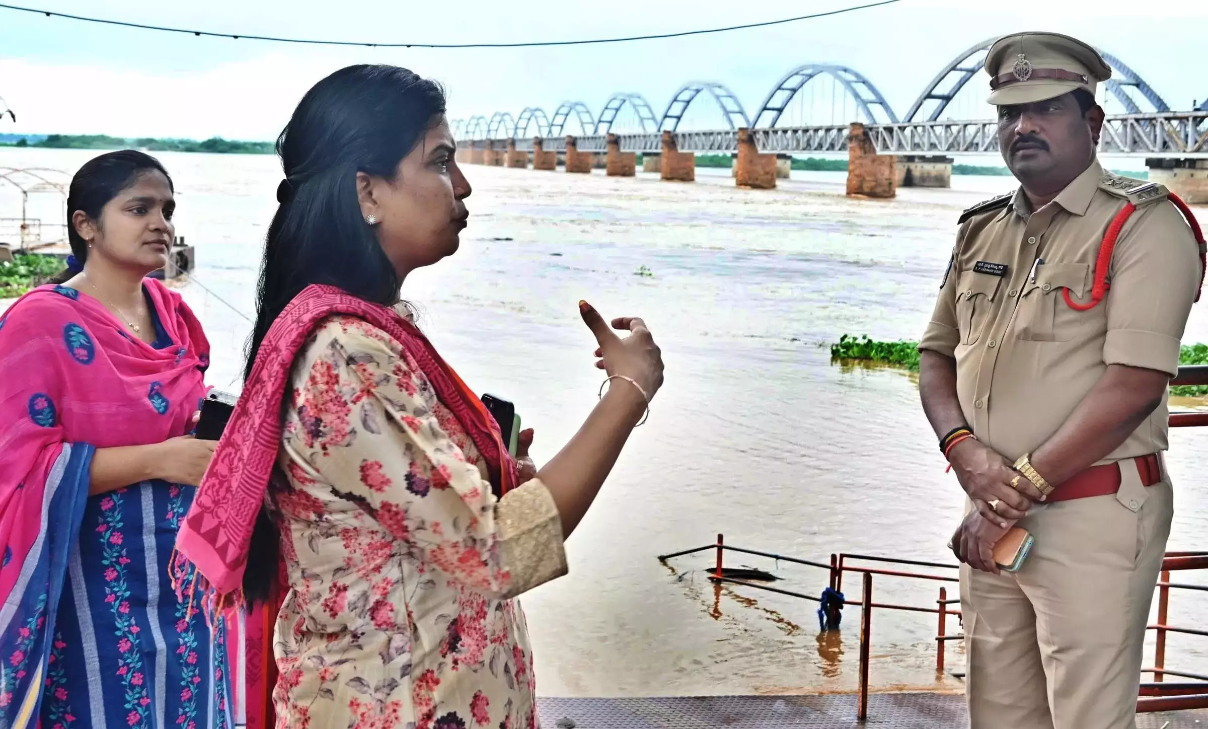 Andhra Pradesh: पश्चिमी गोदावरी में गोस्थनी नदी में दरार