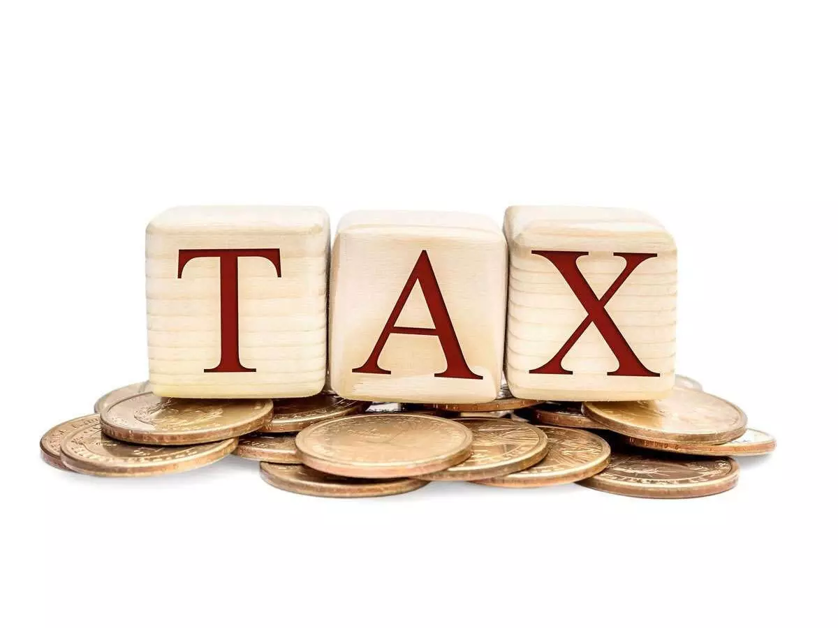 Old tax regime के तहत 50,000 रुपये की मानक कटौती उपलब्ध