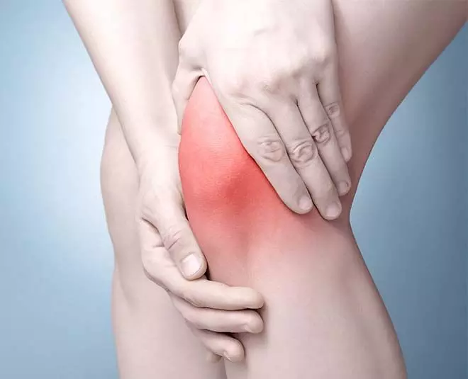 Health Tips: घुटने में हो दर्द तो करें ये घरेलू इलाज