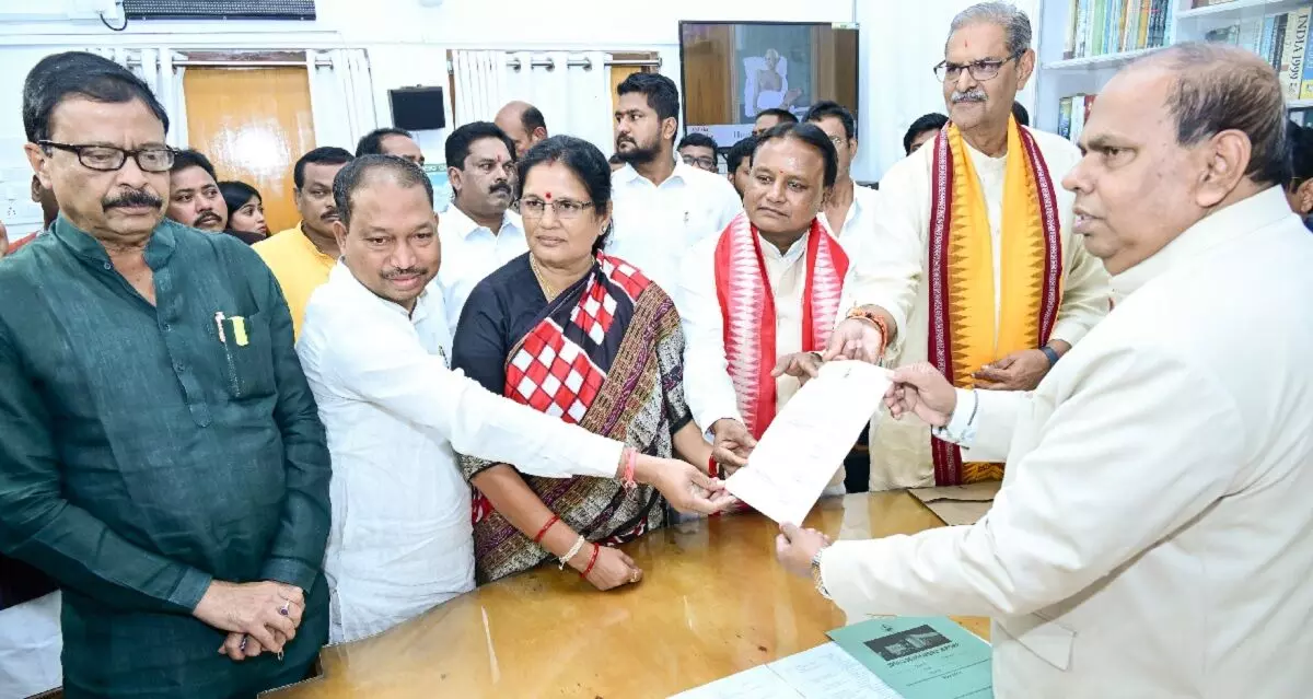 Talsara MLA ने ओडिशा विधानसभा के उपाध्यक्ष पद के लिए नामांकन दाखिल किया