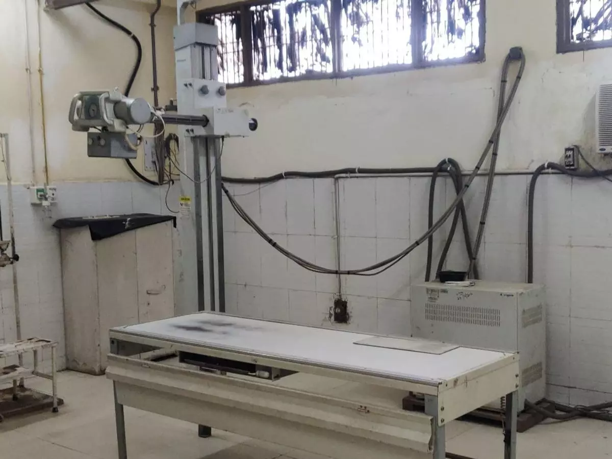 Faridabad: बीके अस्पताल में डिजिटल मशीन की खराबी से मरीज हुए परेशान