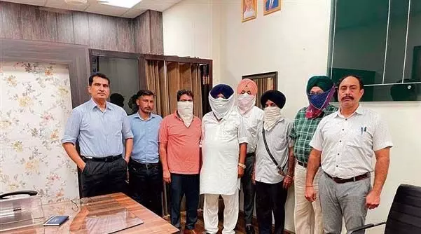 Hoshiarpur: मृत व्यक्ति के नाम पर लोन लेने के आरोप में पांच और गिरफ्तार