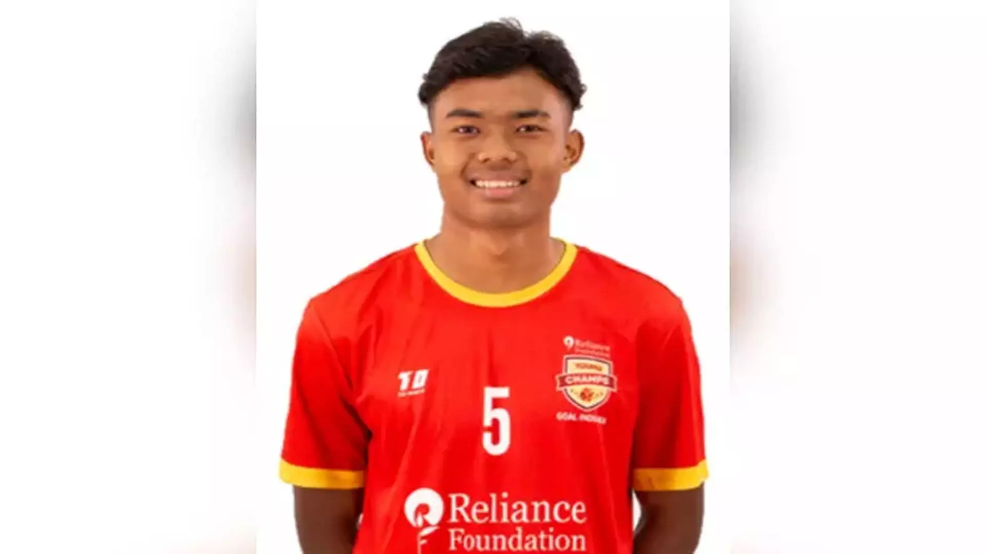 FC गोवा ने युवा फुल-बैक सनतोम्बा सिंह यांगलेम के साथ बहु-वर्षीय अनुबंध पर हस्ताक्षर किया