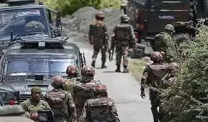 J&K: कुपवाड़ा में मुठभेड़ सेना ने 2 आतंकवादी किये ढेर