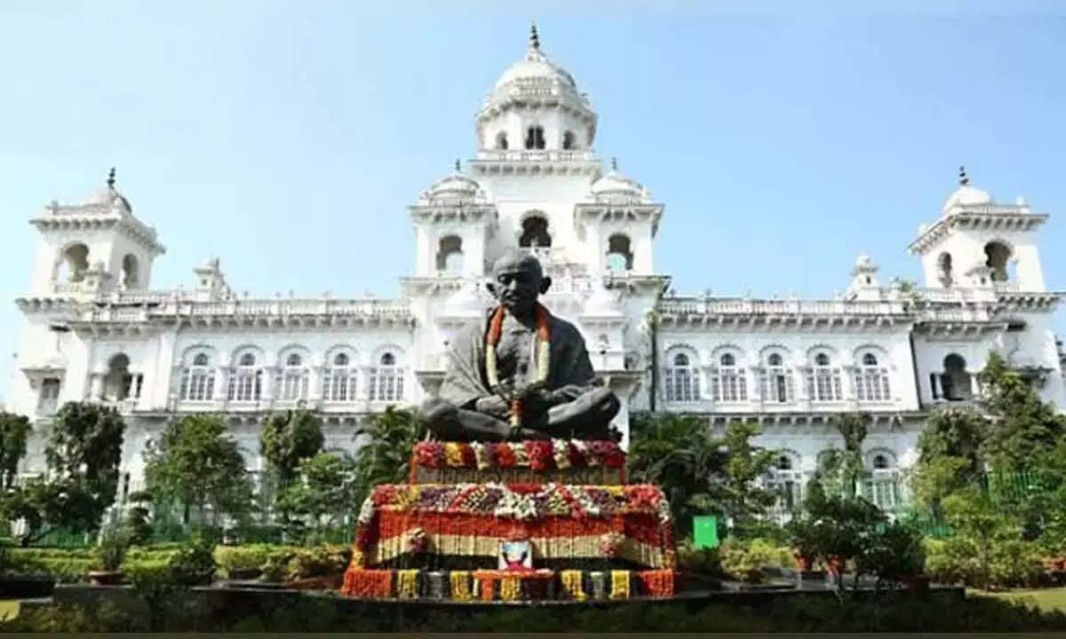 Telangana: तेलंगाना विधानसभा में मुख्यमंत्री ने फंड की कमी को लेकर केंद्र के खिलाफ प्रस्ताव पेश किया