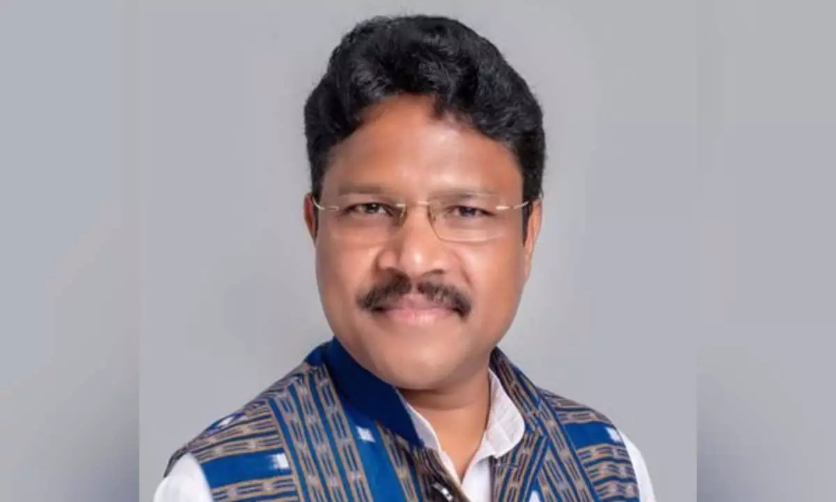 Odisha: मंत्री मुकेश महालिंग ने विपक्ष के नेता पर ‘अनुशासनहीनता’ के लिए कार्रवाई की मांग की
