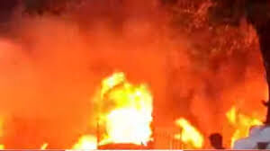 Hyderabad: फर्नीचर के गोदाम में लगी भीषण आग, 6 की मौत,  कई घायल