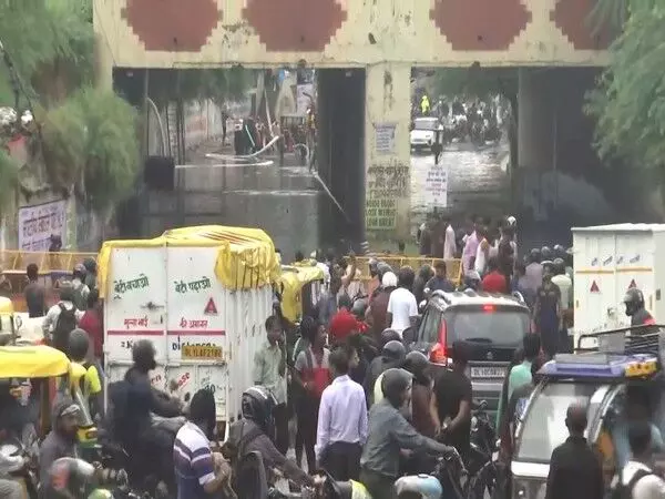 Delhi Traffic Police ने भारी बारिश के कारण यातायात डायवर्जन के बारे में सलाह जारी की