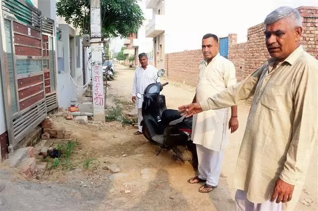 Haryana : चुनाव के बाद सड़कों का निर्माण कार्य रुका