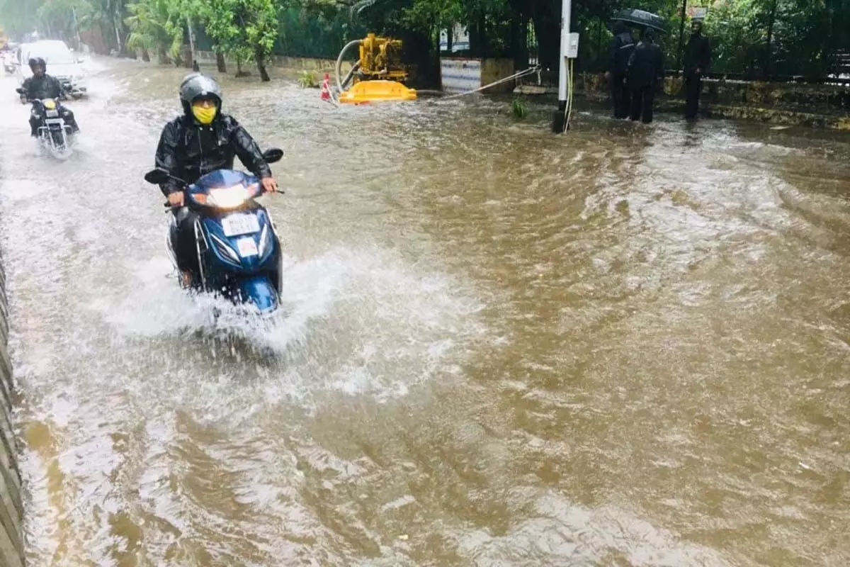 Andhra Pradesh: श्रीकाकुलम में बाढ़ की चेतावनी जारी