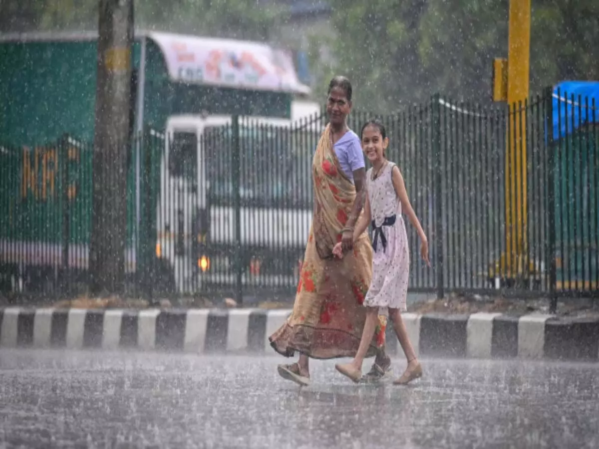 Delhi: भारी बारिश के चलते अगले 5 दिनों के लिए भी अलर्ट जारी