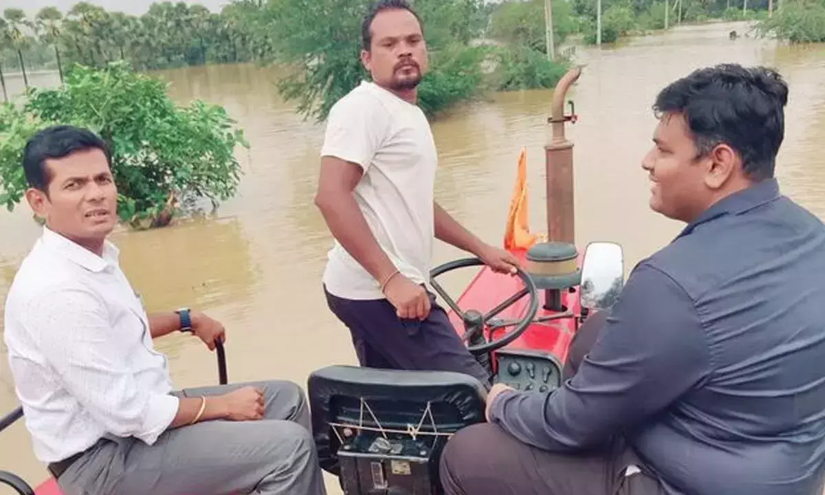 Collector ने बाढ़ पीड़ितों के लिए राहत उपायों की समीक्षा की