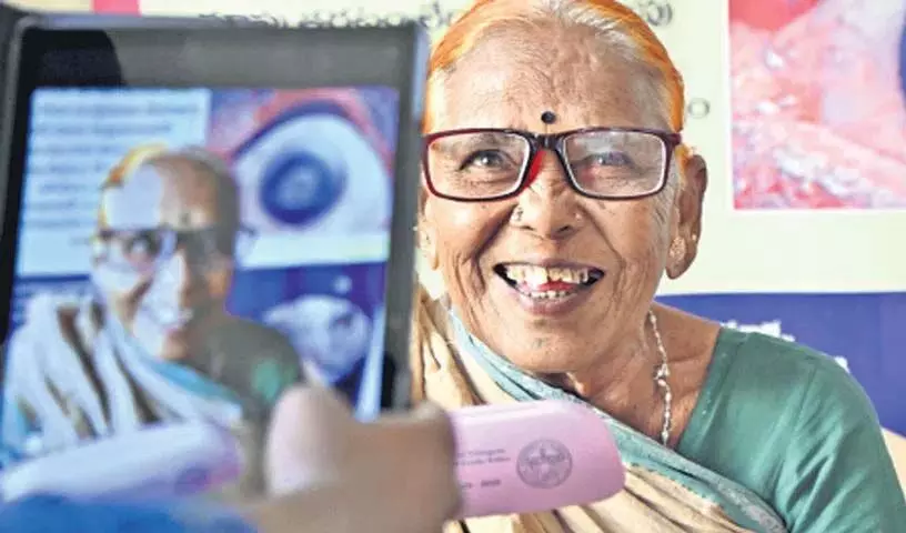 Hyderabad में बुजुर्गों में दृष्टि हानि और संज्ञानात्मक हानि का उच्च प्रचलन