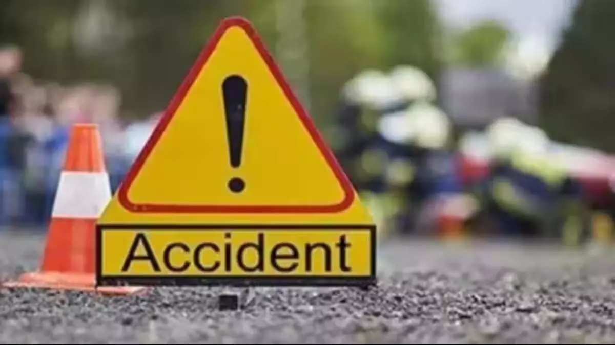 Accident: 2 बाइकों के बीच जबरदस्त भिड़ंत, 4 लोगों की दर्दनाक मौत एक घायल