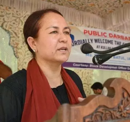 Jammu: रेहाना बतूल ने कुलार में जनसंपर्क कार्यक्रम का आयोजन किया