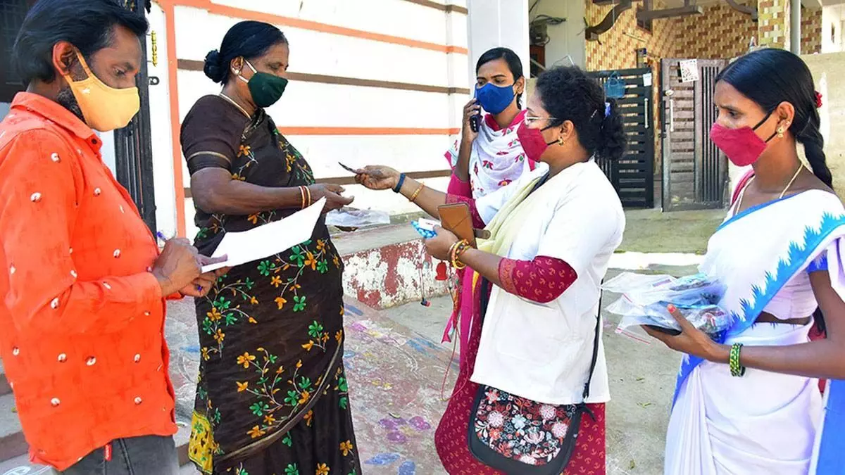 Telangana में घर-घर जाकर बुखार का सर्वेक्षण